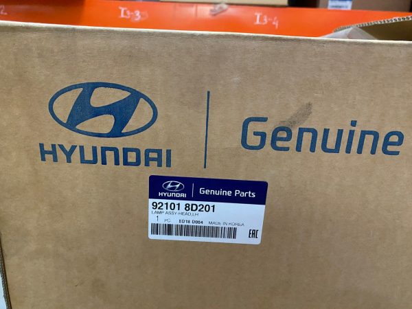 Đèn Pha Chính Hãng Xe 45 Chỗ Hyundai Universe 92101 8D201