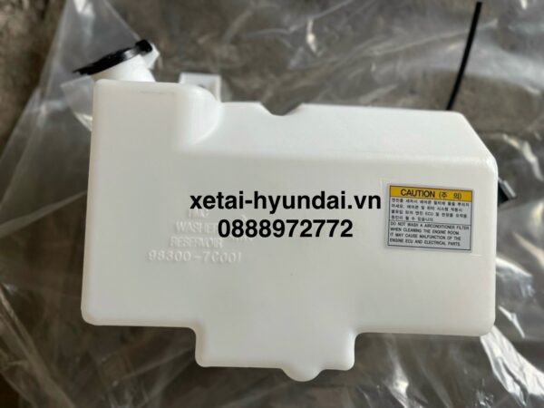 Bình Nước Rửa Kính Hyundai HD260 HD270 HD320 HD700 HD1000 Universe