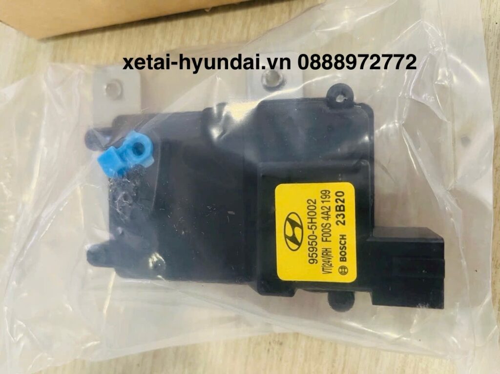 Chuột Cửa Khiển Khóa Cửa Hyundai HD65 HD72 HD99 Mighty 75s 110s 110XL HD800 HD650 Mighty 2017