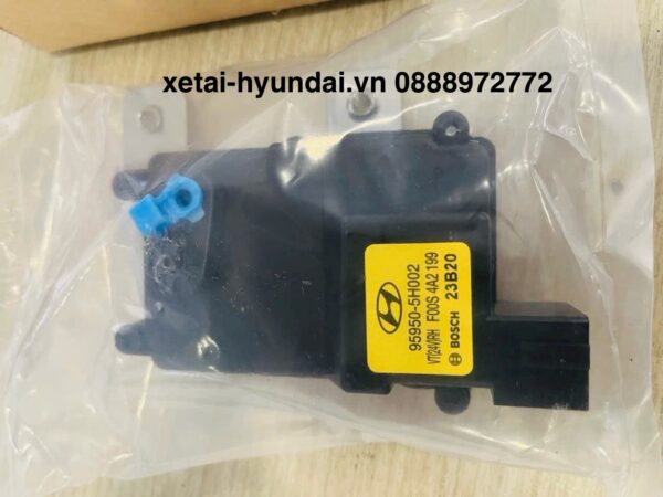 Chuột Cửa Khiển Khóa Cửa Hyundai HD65 HD72 HD99 Mighty 75s 110s 110XL HD800 HD650 Mighty 2017