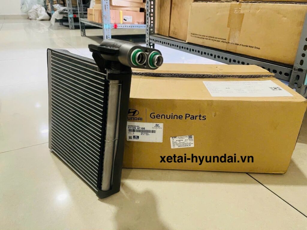 Két Giàn Lạnh Hyundai Porter 2 H150 Chính Hãng