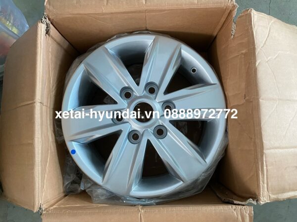 Mâm Đúc Chính Hãng Xe 16 Chỗ Hyundai Solati H350