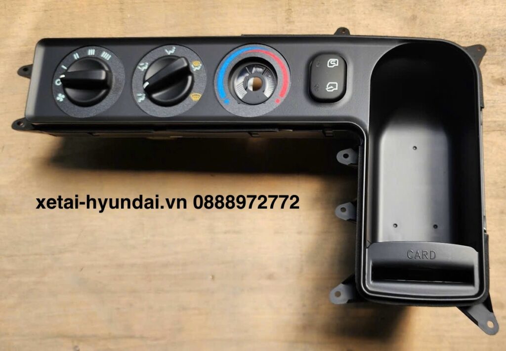 Công Tắc Điều Khiển Điều Hòa Xe Tải Hyundai