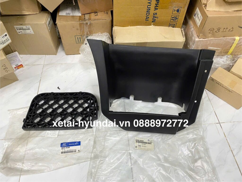 Bệ Bước Bậc Lên Xuống Cabin Xe Tải Hyundai N250 Mighty 75s 110s 110XL HD65 HD72 HD99 HD800