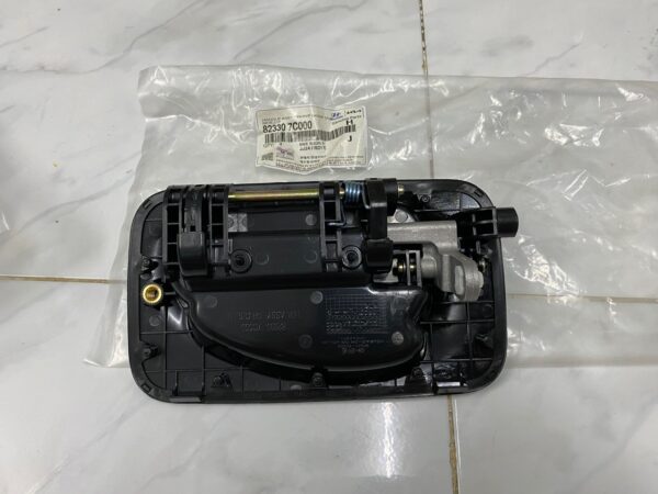 Tay Mở Cửa Ngoài Hyundai HD170 HD240 HD260 HD270 HD320 HD700 HD1000