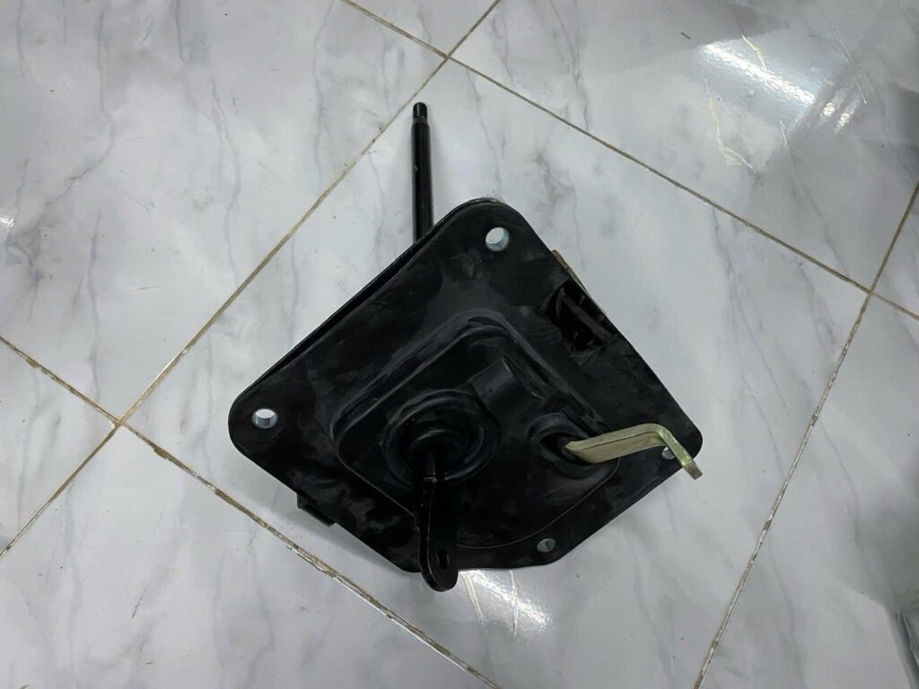 Tay Đi Số Cần Số Xe Tải Hyundai HD270 HD320 HD700 HD1000