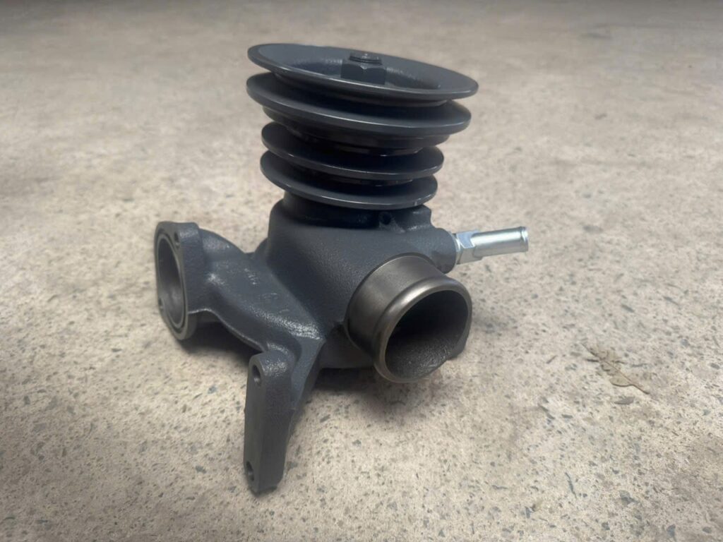 bơm nước hyundai 6d22 hyundai hd270 hd320 hd700