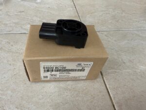 Cảm Biến Chân Ga Hyundai HD260 HD270 HD320 HD360 HD1000 Gold Universe