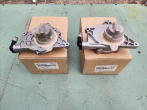 Bơm Chân Không Hyundai Porter 2 H150 N250 Solati EX8 Kia K200 K250