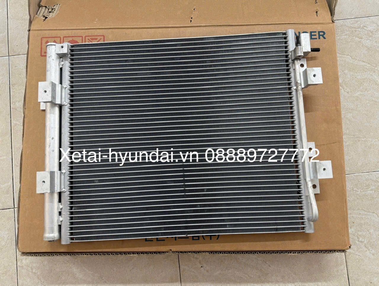 Giàn Nóng Điều Hòa Xe Tải Hyundai Mighty 75s 110s 110SL 110XL HD72 W750L W11s Giàn Nóng Điều Hòa Xe Tải Hyundai Mighty 75s 110s 110SL 110XL HD72 W750L W11s